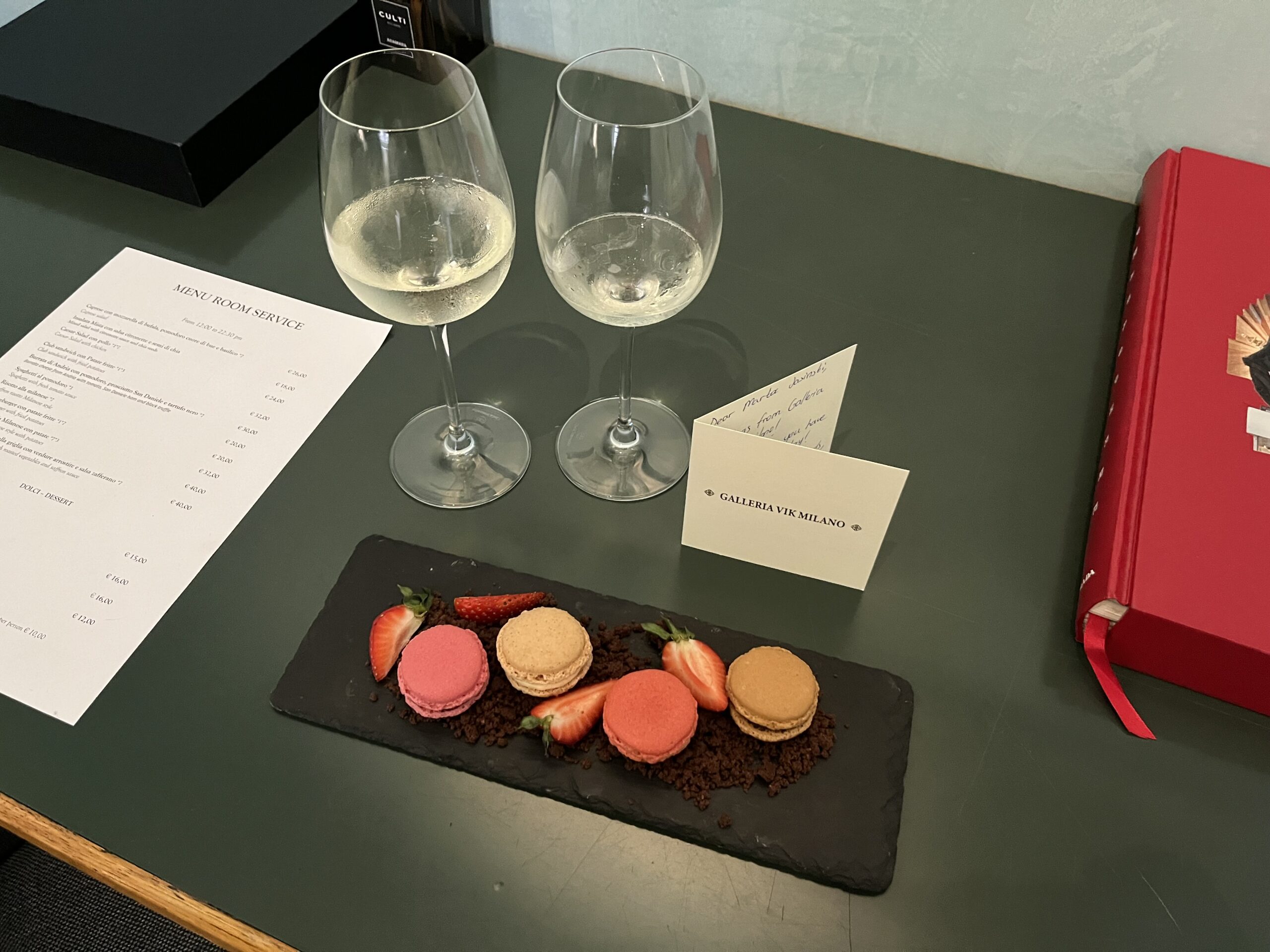 Prosecco and macarons