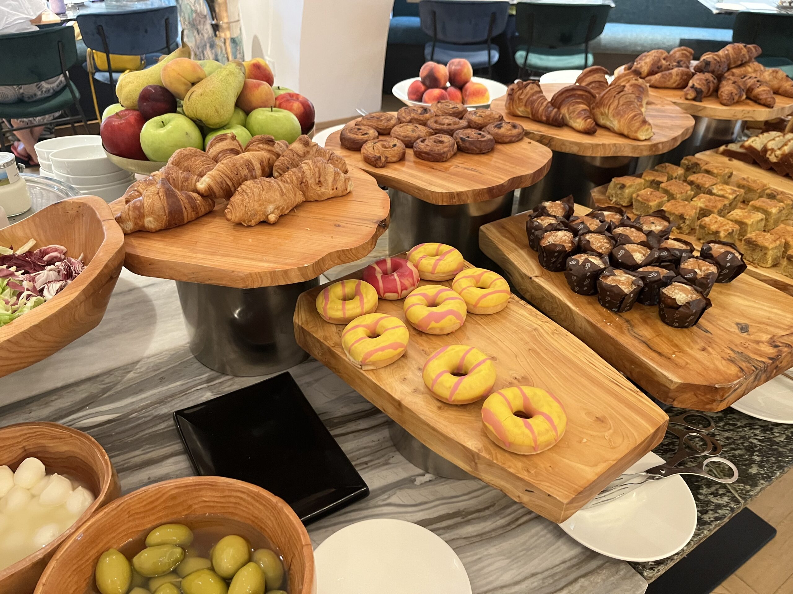 Breakfast buffet at Galleria Vik Milano 